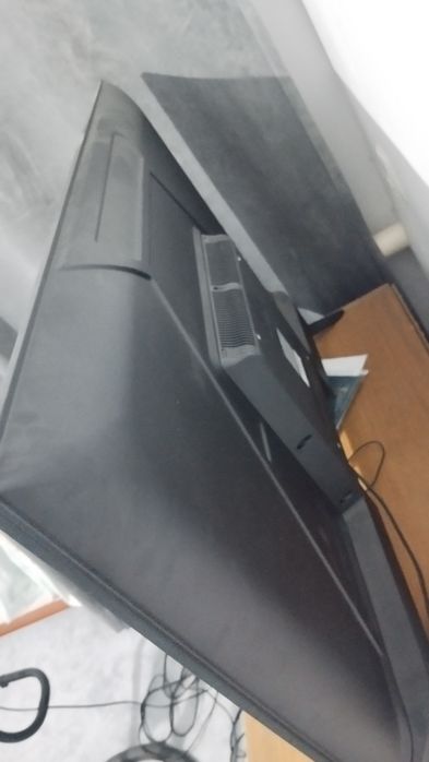Srochna sotiladi Ssmart televizor 42tali