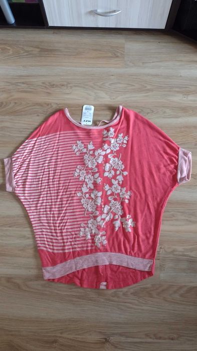 Дамски блузи с къс ръкав