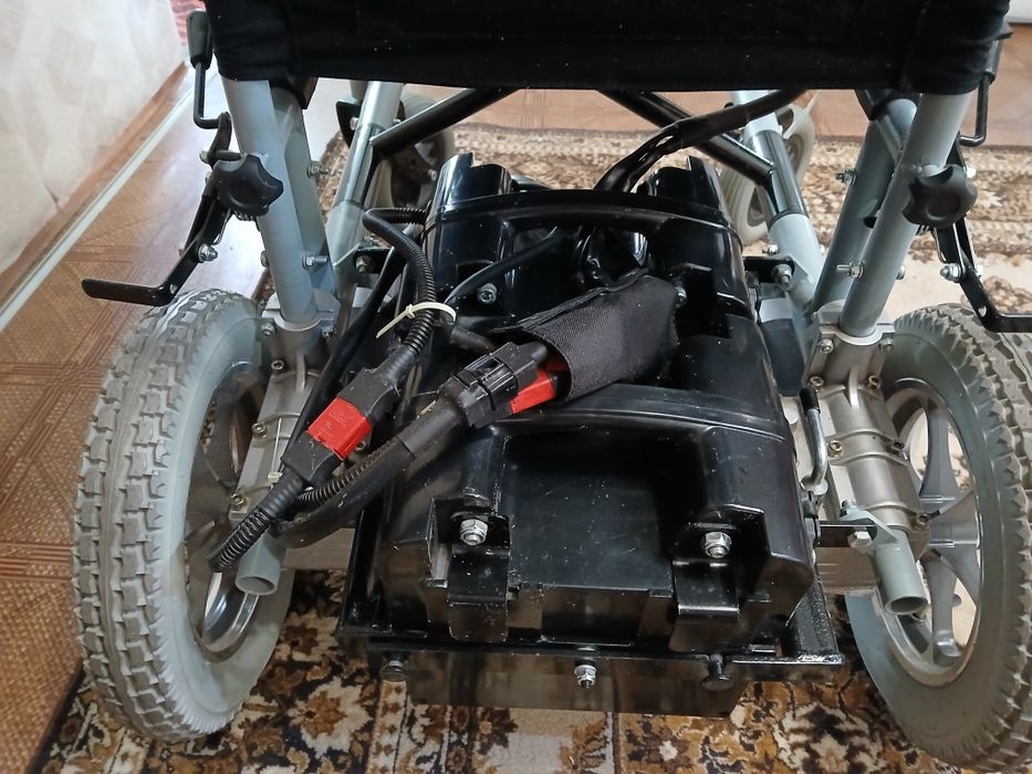 Продам инвалидную электро коляску .Новая.