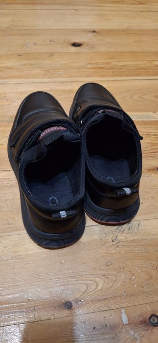 Туфли на мальчика. Размер 32
