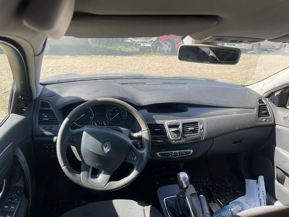 Dezmembrari Laguna 3 / 2.0 dCi M9R