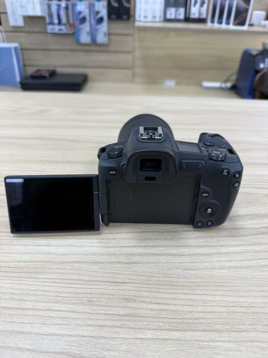 Canon R 24-105mm STM ,