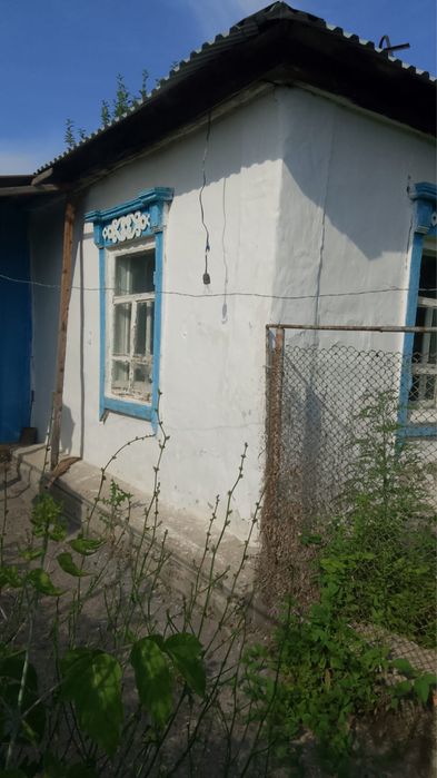 Продается дом. Можно оборудовать под дачу.