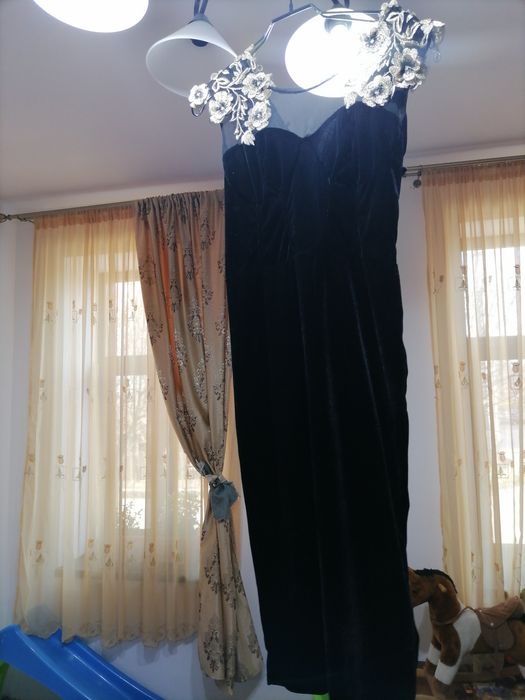 Rochie de catifea mărimea m /s