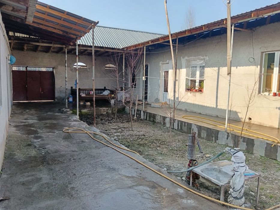 Uy sotiladi yangiyol tuman said ota maxalla