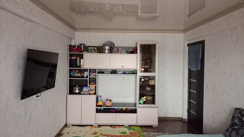 Продам двухкомнатную меновное