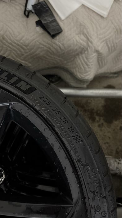 Michelin Pilot Sport 4S 235/35/19