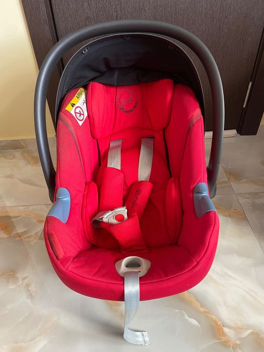 Продавам детско столче за кола Cybex Cot S lux