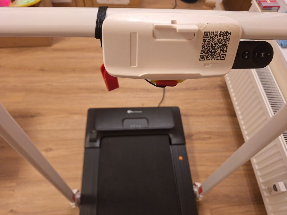 Електрическа бягаща пътека, FitTronic, D1000, Zwfit и приложение Kinom