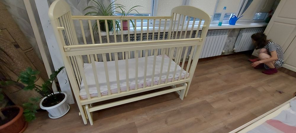 Манеж детский из натурального дерева