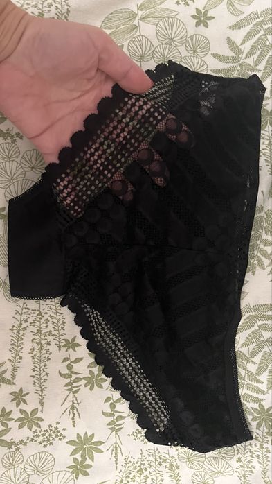Подарявам! Бикини с дантела нови