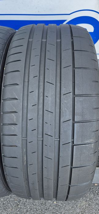 235.35.20 Pirelli vara Second-hand