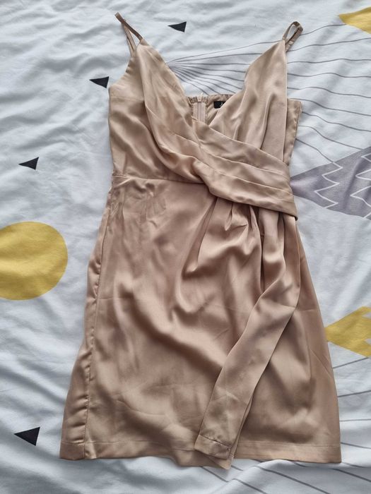 Rochie scurtă, nouă, fără etichetă