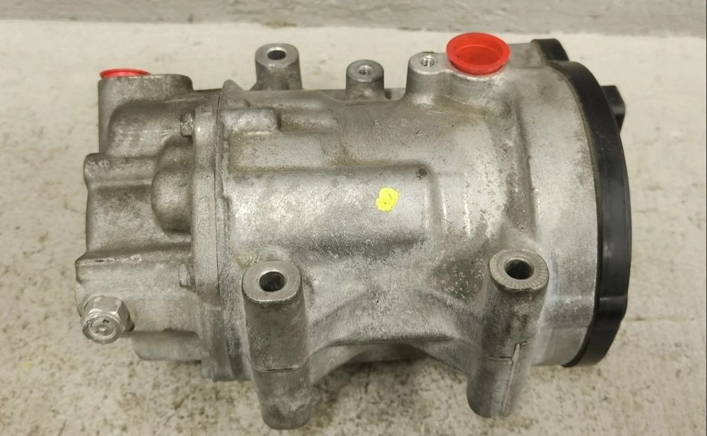 Compresor AC Toyota  1.8 hybrid 0424000370 C-HR Prius Corola