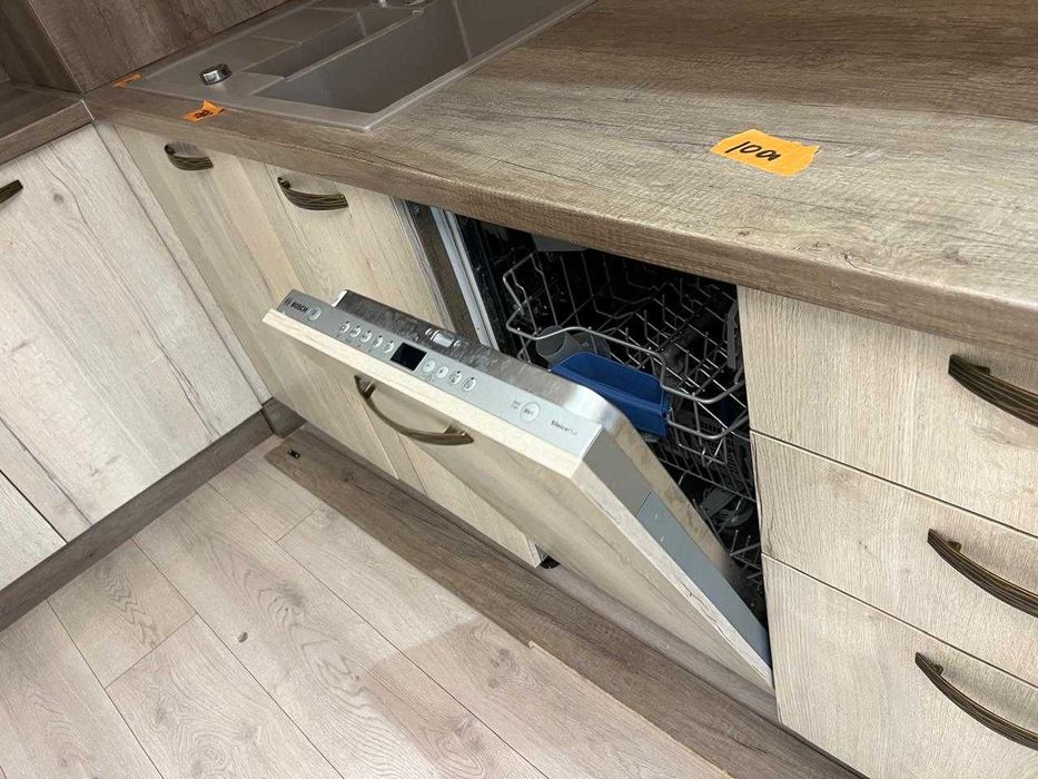 Kухонный гарнитур (Egger, Hettich, Blum)