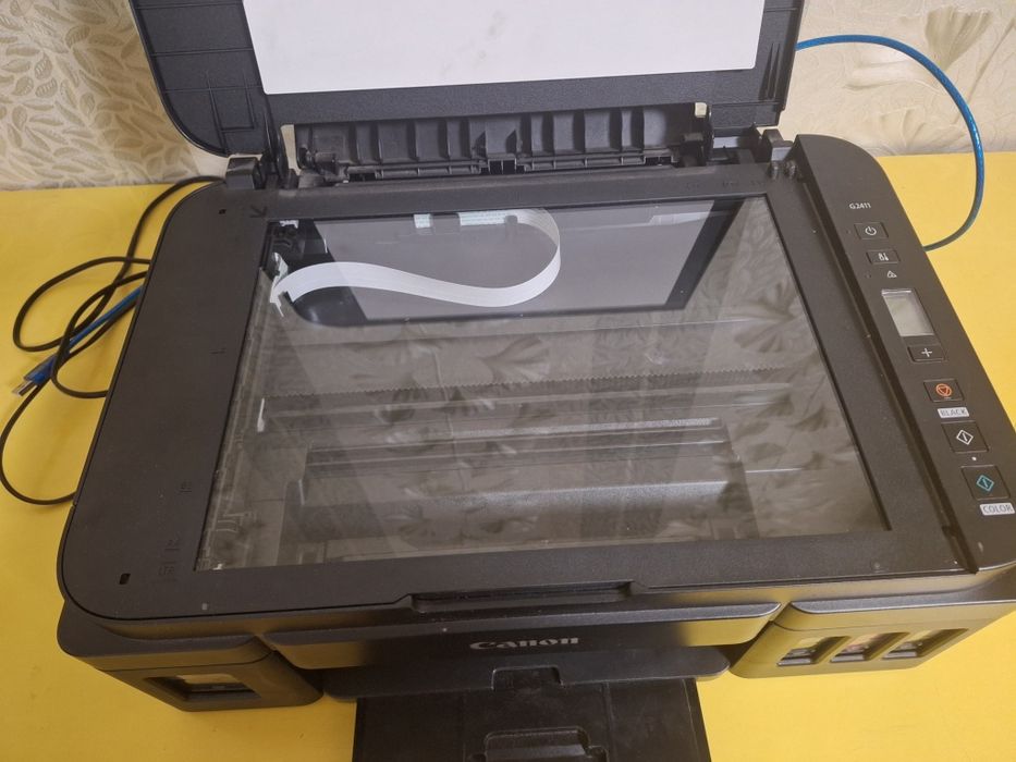 Принтер Canon  .