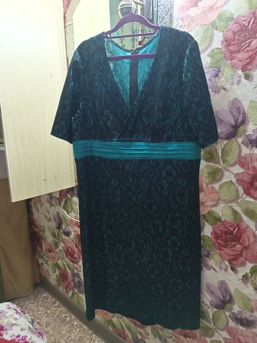 Платье нарядное, ажурное