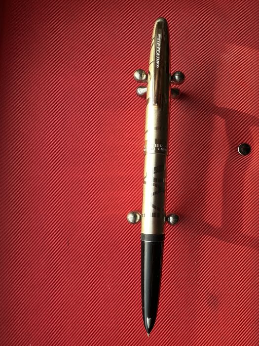 Stilou chinezesc white Feather NOS