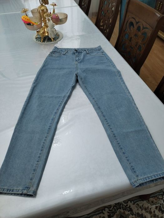 Продаю джинсы и сарафан
