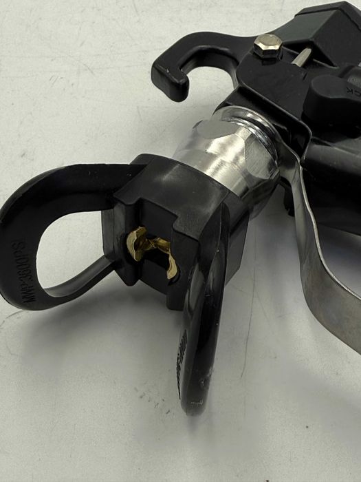 Краскопульт безвоздушный BIYOTI BYT-820S для аппаратов 3600 PSI