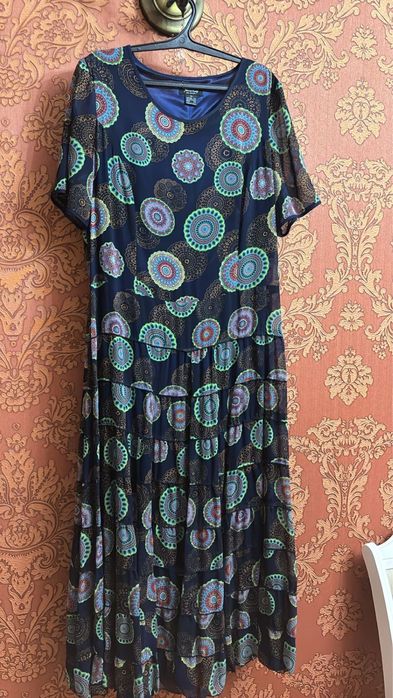 Платья  в отличном состоянии