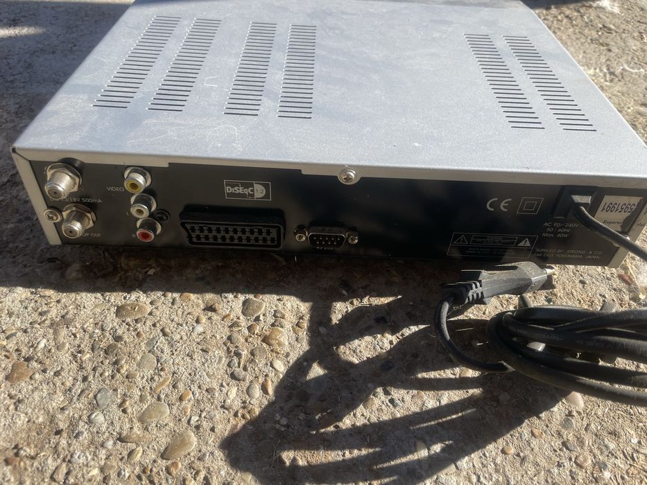 Reciver Satelit Strong