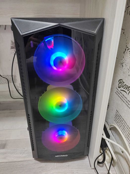 Дёшевый,  надёжный,  современный игровой компьютер!