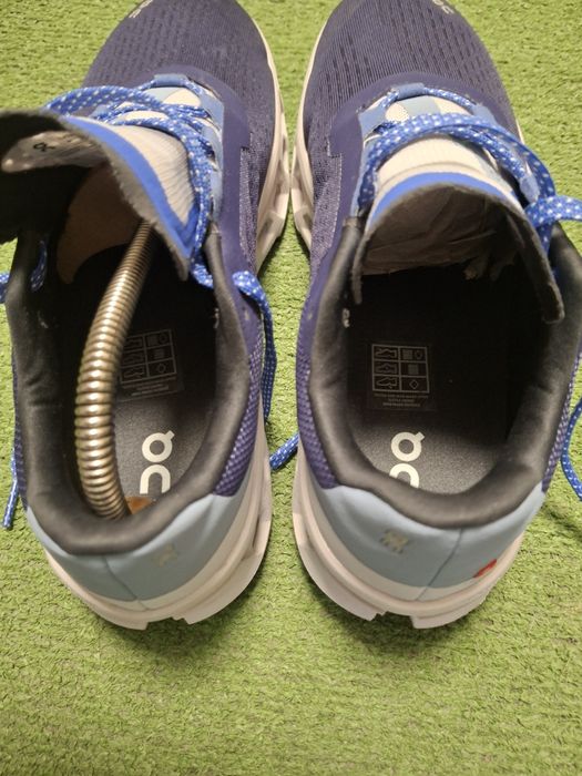 ON RUNNING  Cloudmonster- маратонки