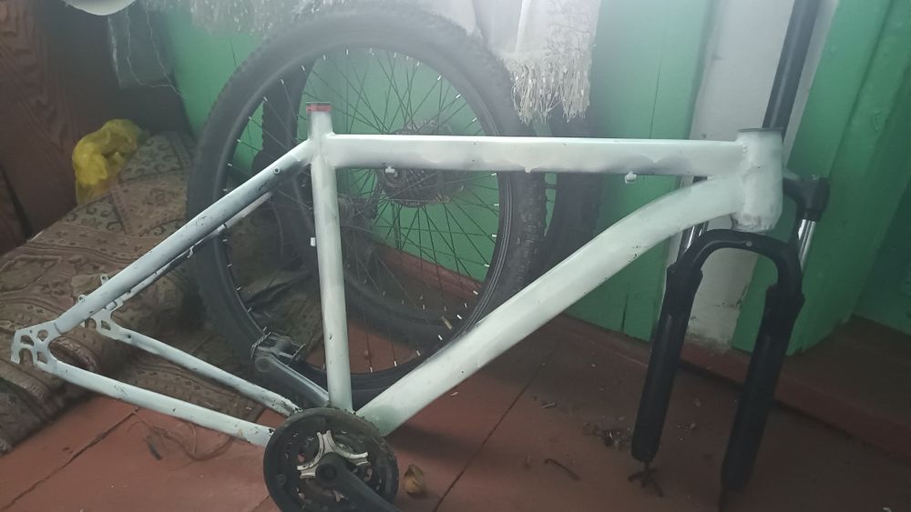 Продам раму горного велосипа
