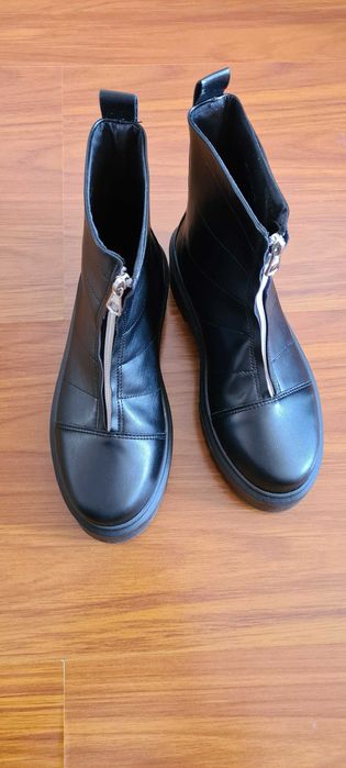 Продам ботинки на широкую ногу