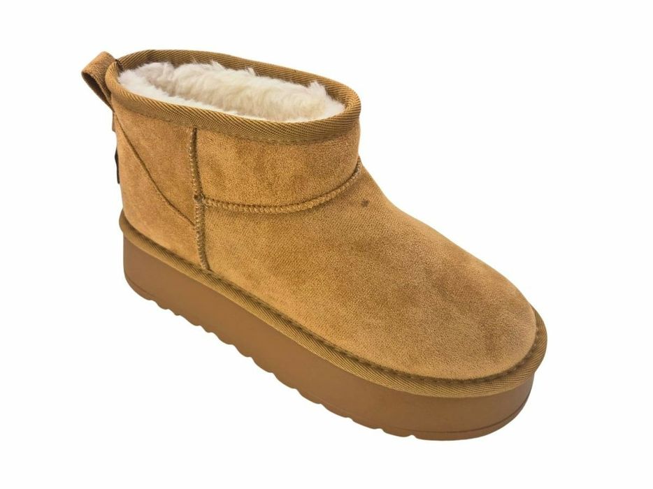 ghete. damă  ugg