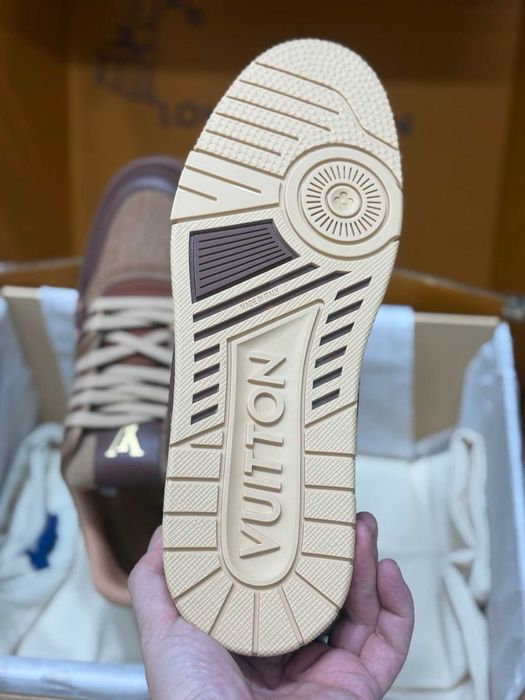 Adidasi Louis Vuitton Trainer Premium