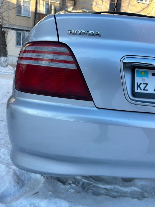 Honda accord VI 6 2001