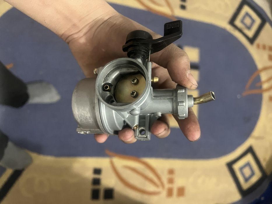 Продам карбюротор 5000тг