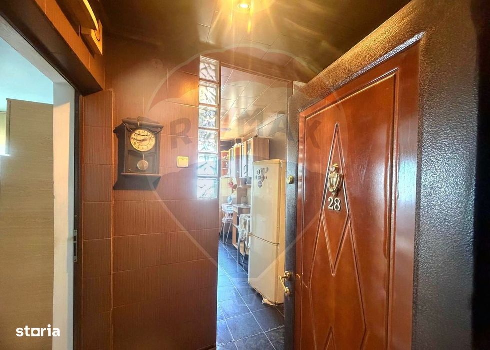 Apartament de vânzare 2 camere semidecomandate strada Republicii