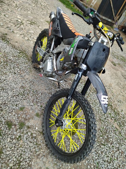 Cross Apollo 250cc