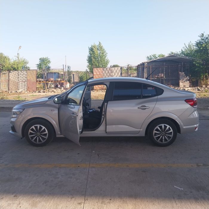 DACIA Logan 2022 — imagine 2