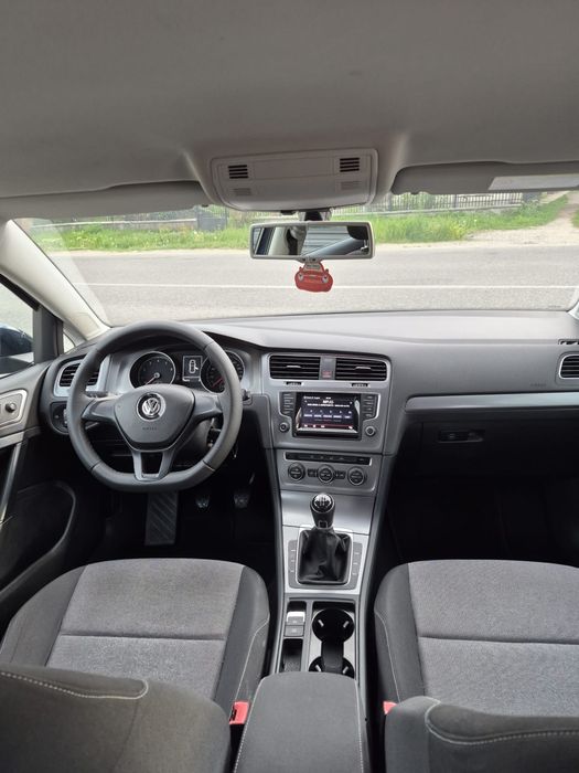 Vw golf 7 1.2tsi/90cp/navigatie/climatronic