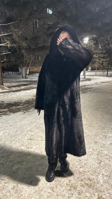 Продам шубу норковую