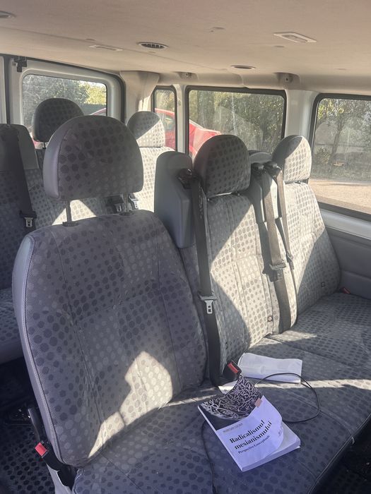 Ford Transit 2.2 TDCi 9 locuri