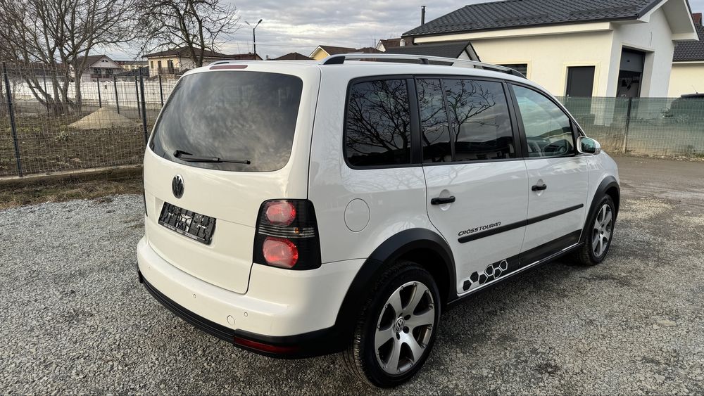 Vw Touran Cross 2009 170 cp
