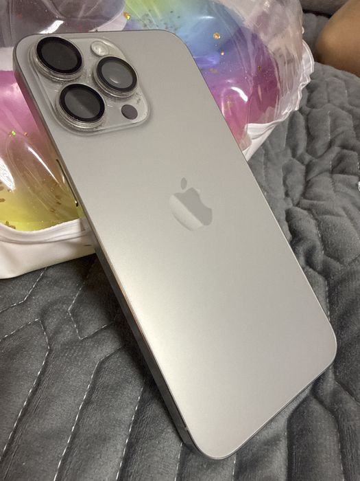 Iphone 15 pro max 256 silver
