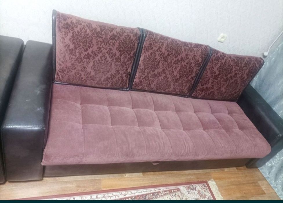 Срочно продам диван,мини диван и кресло!