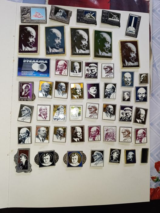 Значки ситаловые