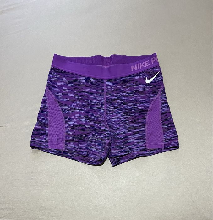 Дамски клин Nike Pro
