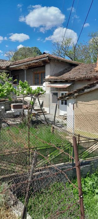 Продавам къща в с.Кайнарджа