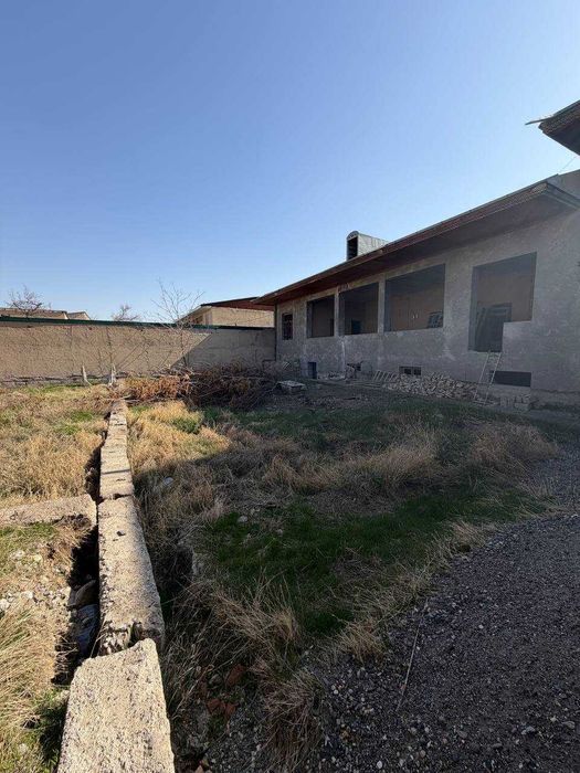 Дом 6 сотых Сам сельский куриб битказилмаган 105 000уе