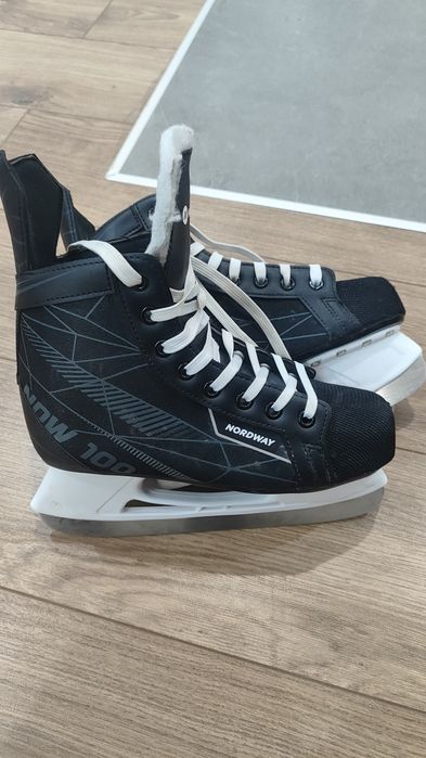 Продается коньки