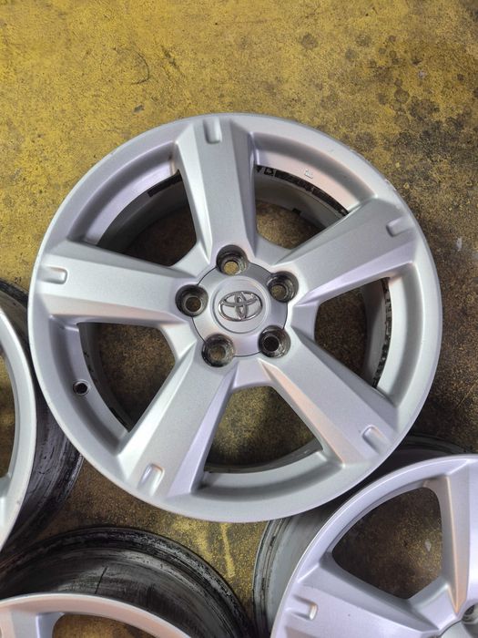 4 jante Aliaj 5x114.3 17'' OEM Toyota Rav4 CH-R Corolla AURIS 7J ET 45