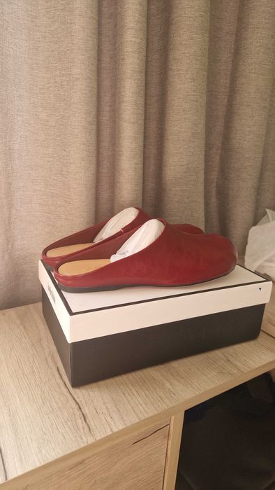 Продам новые кожаные мюли